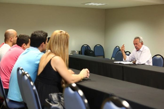 Biu recebe reserva técnica da PM e garante analisar convocação nos primeiros dias de governo