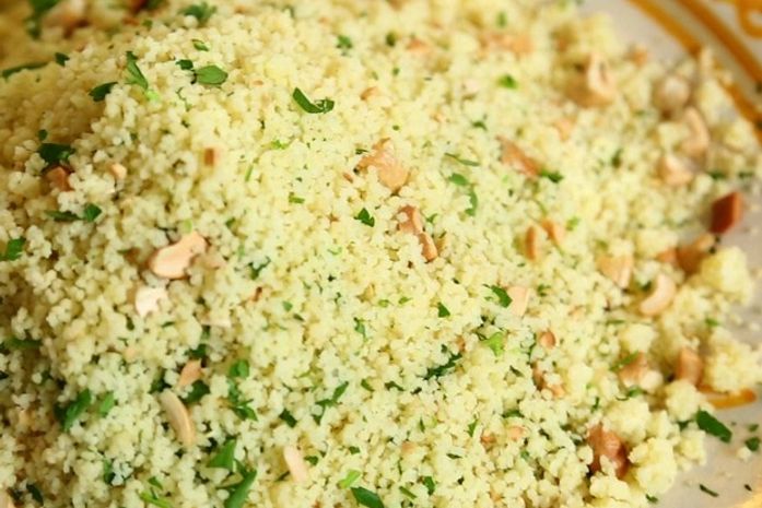 Leve e prático, cuscuz marroquino fica pronto em dez minutinhos; aprenda