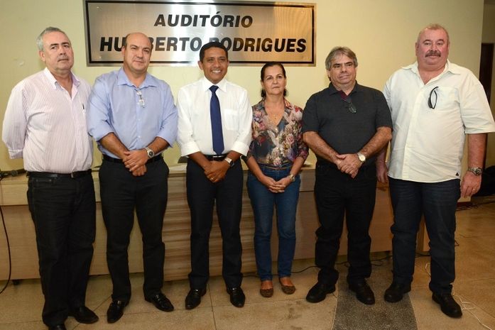 ‘Candidatos que se dizem novos representam práticas antigas’, alerta Júlio Cezar