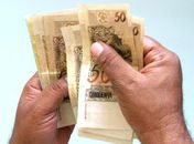Salário de agosto começa a ser liberado neste sábado para servidores