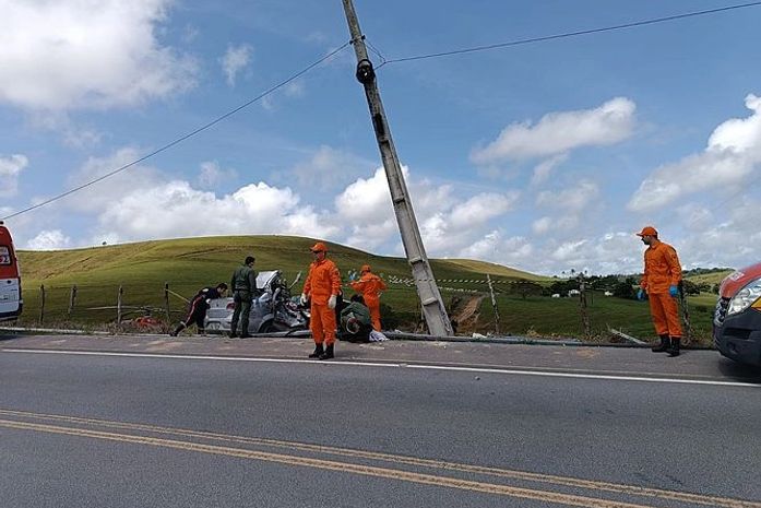Homem morre e outra pessoa fica ferida em acidente na AL-485, em Porto Calvo