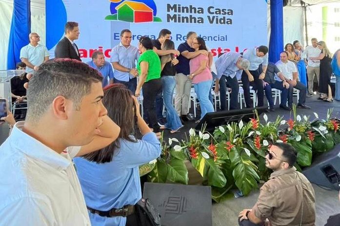 Prefeito Júlio Cezar participa da entrega de unidades habitacionais do Minha Casa, Minha Vida em Maceió