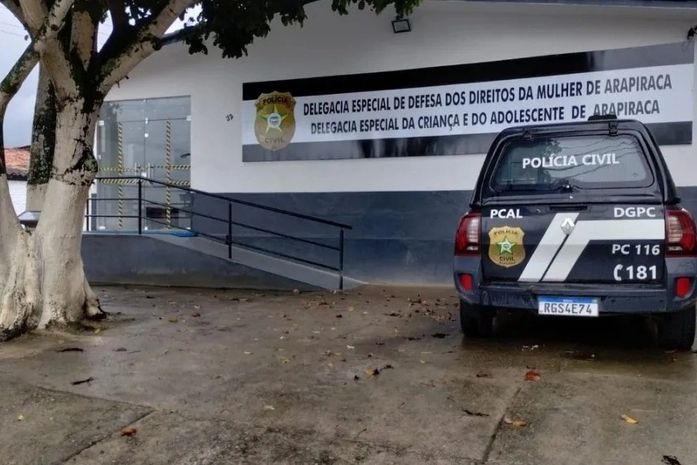 Médico é indiciado por estuprar a própria filha de 3 anos; esposa instalou câmeras em casa