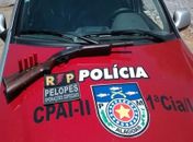 Polícia recupera carga roubada avaliada em mais de R$ 60 mil; arma foi apreendida