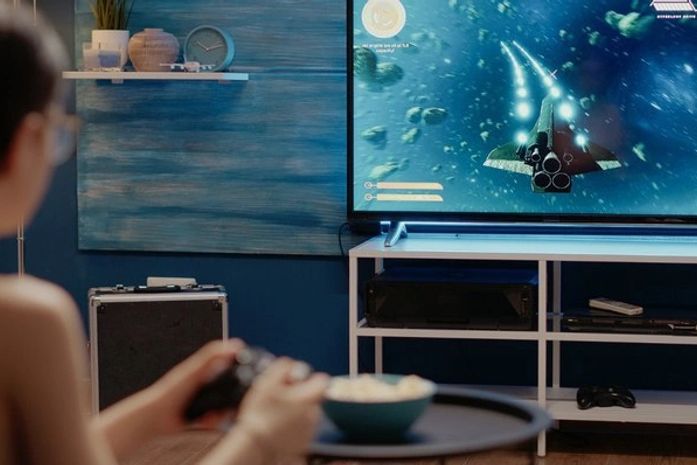 A TV do futuro: Conectando canais e internet para uma nova experiência
