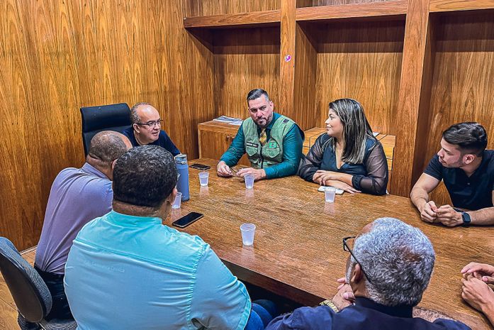 Leonardo Dias se reúne com padres do Setor Lagoa para debater melhorias para a região