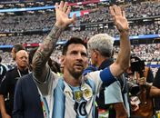 Pela última vez, Lionel Messi entra em campo pela Argentina nesta terça