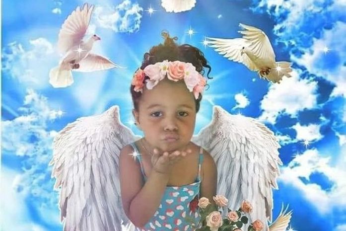 Ana Clara, 5 anos e foi morta na porta de casa, com um tiro de fuzil disparado pela PM, ou parem de matar nossas crianças pretas!