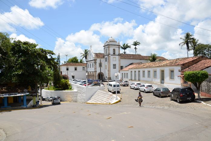 Ex-PM alagoano é assassinado em padaria no interior de Pernambuco