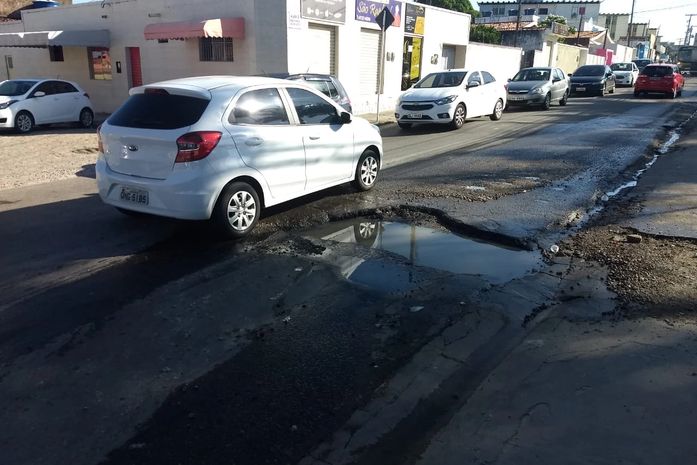Buraco na Av. Presidente Getúlio Vargas