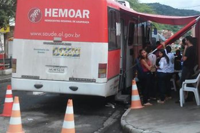 Unidade móvel da Hemoar realiza coleta de sangue em Santana do Ipanema