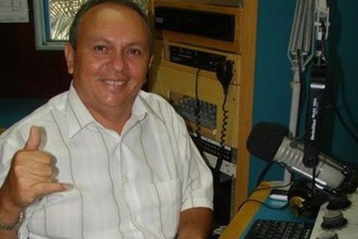 Radialista sofre acidente com motocicleta na AL-110 em Arapiraca