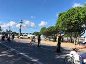 Fiscalização: SMTT autua e remove automóveis nas vias de acesso a Maceió