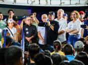 Antonio e Nivaldo Albuquerque são recebidos com festa pela população de Maravilha