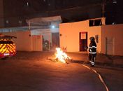 Princípio de incêndio em lavanderia na Jatiúca é controlado pelos Bombeiros