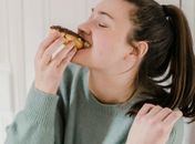A influência dos alimentos na saúde mental e seu impacto na obesidade