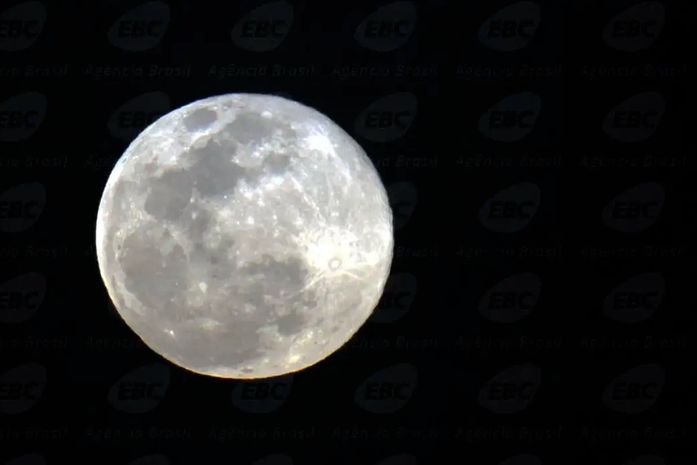 Última superlua cheia do ano pode ser vista nesta sexta-feira
