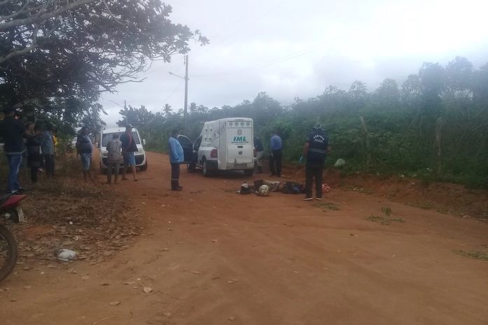 Atentado a bala em Lagoa da Canoa deixa pai morto e filho ferido