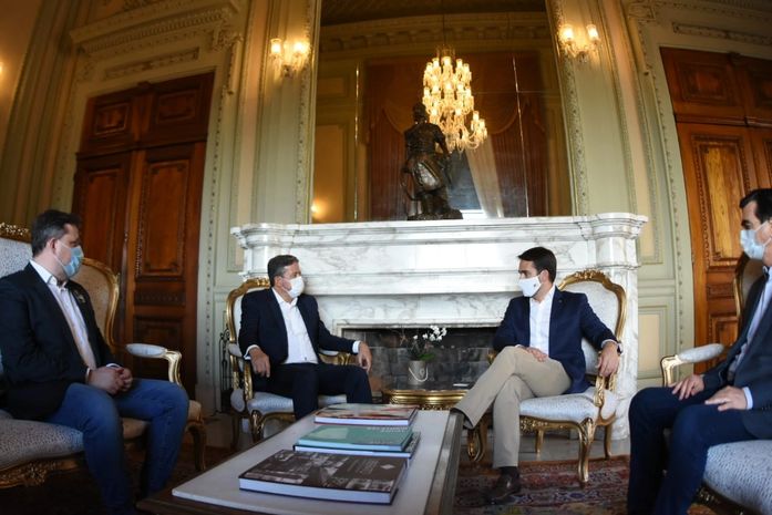 Arthur Lira comemora início de vacinação por todo o País