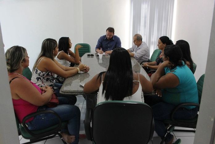 Gestores da Seris recebem familiares de reeducandos
