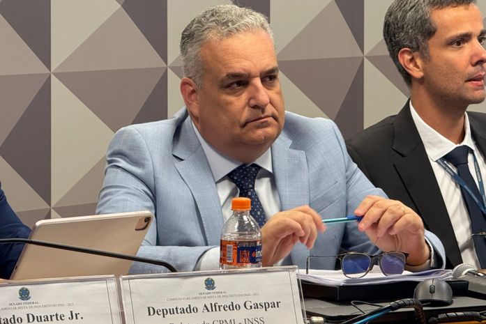CPMI do INSS: Alfredo Gaspar aponta que Stefanutto foi responsável por autorizar descontos fraudulentos em 1,2 milhão de aposentadorias  

