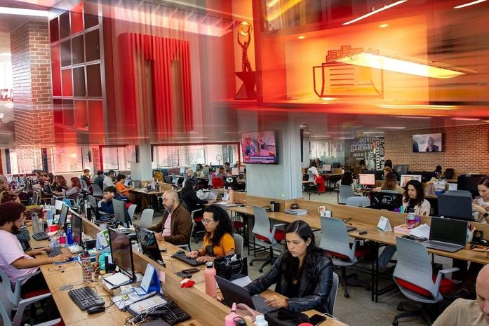 O Master também comprou a imprensa?