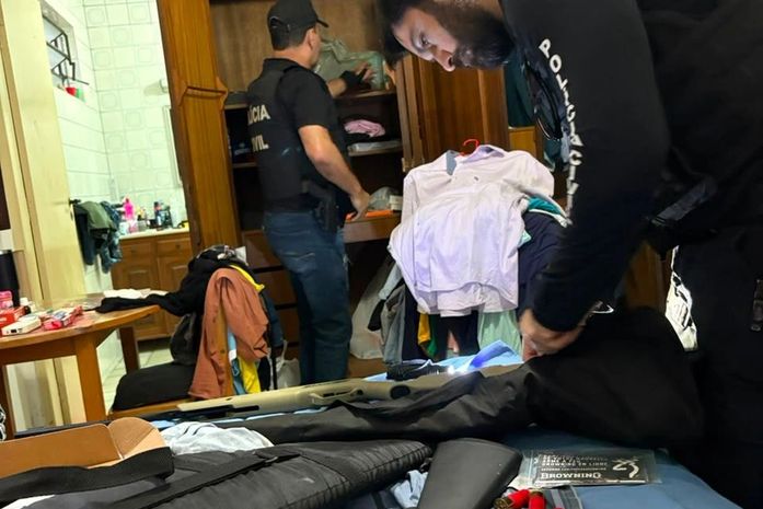 Suspeito de balear motorista de app na Jatiúca é preso com fuzis e pistolas