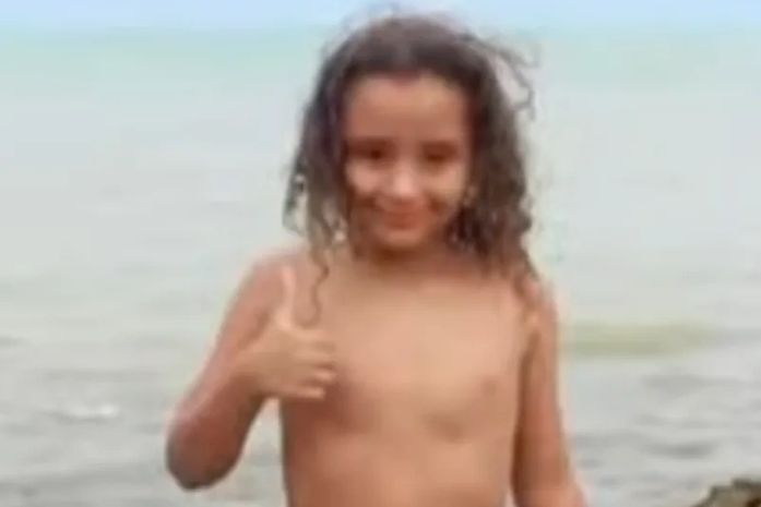 “Levaram a minha vida com ele”, diz pai de menino de 6 anos morto na parte alta de Maceió