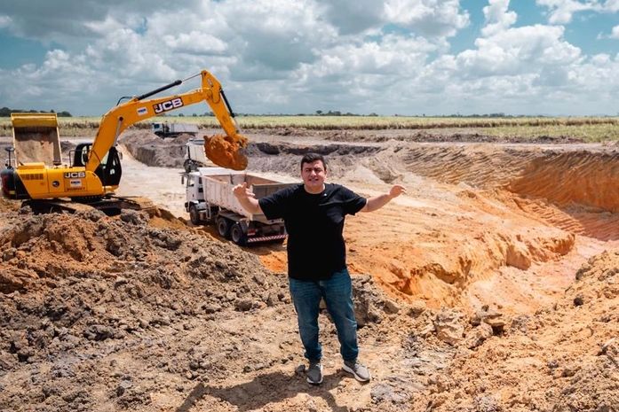 Prefeito Carlos acompanha avanço da macrodrenagem do Brasil Novo e destaca obra histórica para Rio Largo