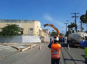 Demolição de prédio no bairro do Bebedouro, Maceió