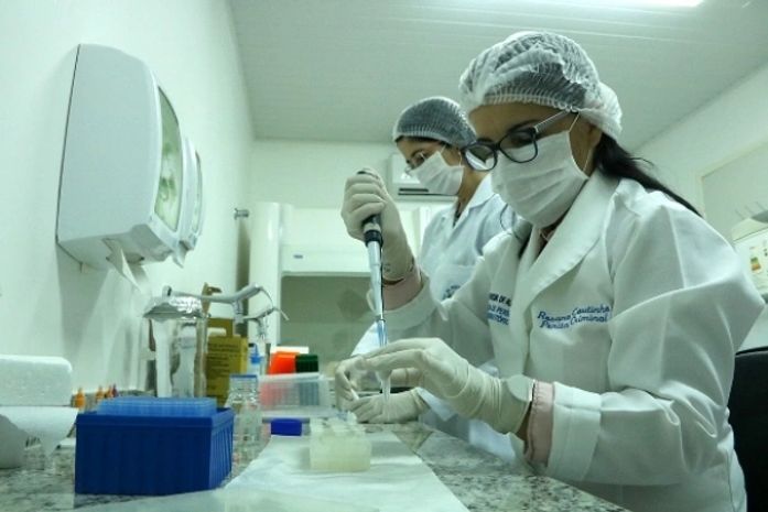 Infectologista alerta sobre incidência de doenças virais,  como a catapora, no verão