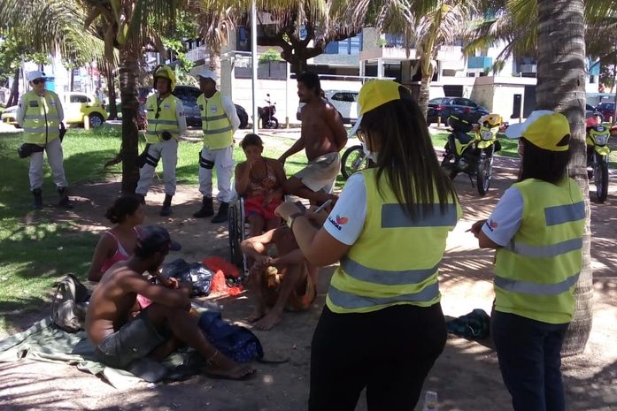Covid-19: equipes do Ronda no Bairro orientam população em situação de rua