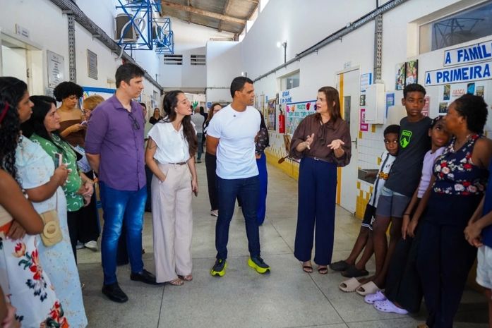 Projeto Rota das Escolas chega à Silvestre Péricles, levando soluções para demandas da unidade de ensino