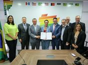 Paulo Dantas assina contrato de R$ 1 bilhão com Banco do Brasil para obras em Alagoas