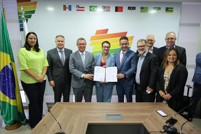 Paulo Dantas assina contrato de R$ 1 bilhão com Banco do Brasil para obras em Alagoas