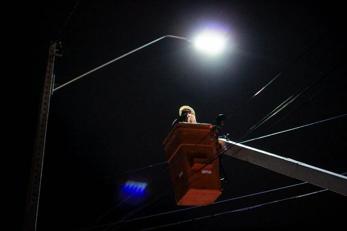 Campos e quadras de Maceió terão iluminação reduzida para evitar aglomerações