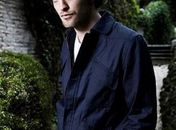 O ator Robert Pattinson, astro de Crepúsculo