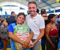 Prefeito Theobaldo Cintra entrega de 2.100 cestas nutricionais pelo Programa Major Feliz