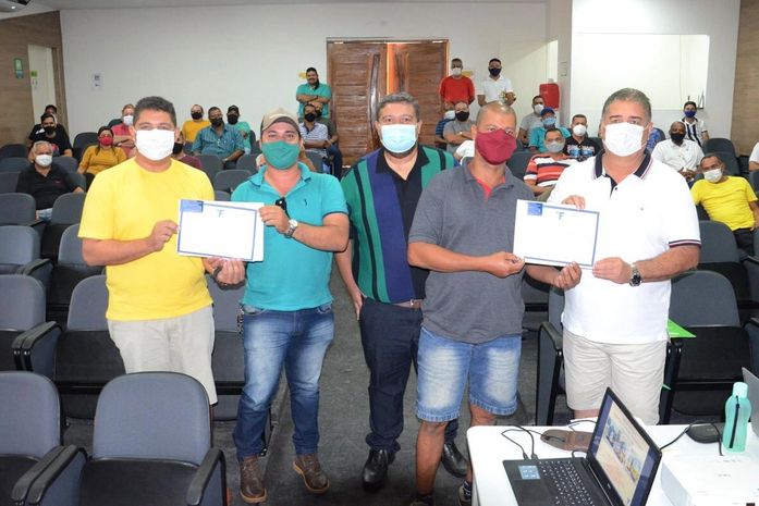 Motoristas escolares de São Miguel dos Campos participam de treinamento