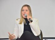 Emendas da deputada Cibele Moura ao Orçamento para merenda escolar e combate à violência contra a mulher são mantidas pela Assembleia