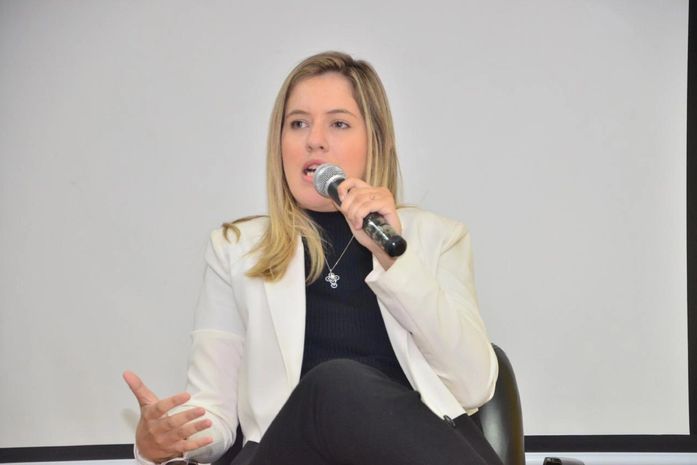 Emendas da deputada Cibele Moura ao Orçamento para merenda escolar e combate à violência contra a mulher são mantidas pela Assembleia