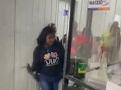 Mulher provoca quebra-quebra em posto de saúde no Benedito Bentes após atraso em atendimento