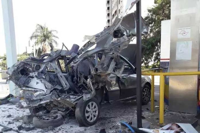 Carro explode ao abastecer e frentista fica ferida em São Paulo; veículo tinha cilindros de GNV e GLP