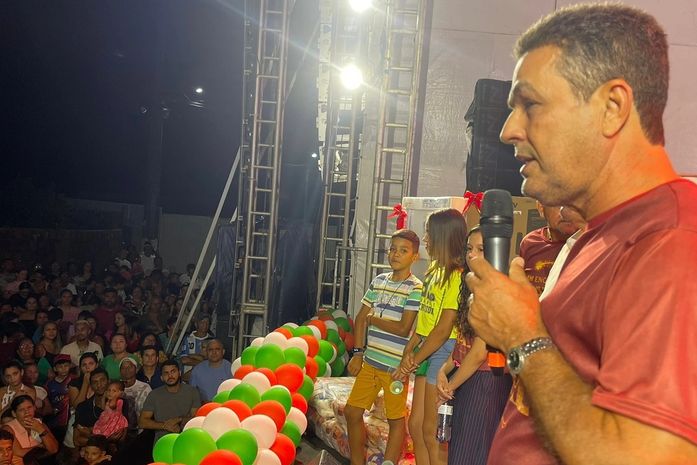 Prefeitura de Branquinha antecipa salário e promove shows artísticos