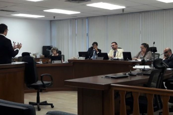 Presidente do CSA é suspenso após criticar arbitragem