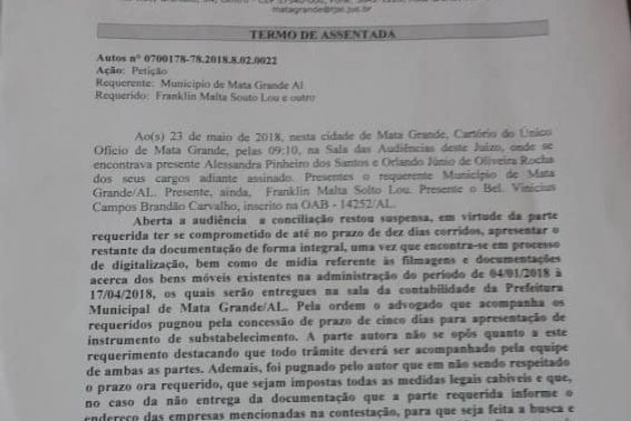 Justiça determina que prefeito interino devolva documentos retirados de prefeitura