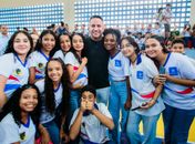 Governador entrega ginásio e revitalização da Escola Maria da Salete Gusmão, no Clima Bom