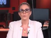 Carla Zambelli durante entrevista para a CNN Brasil