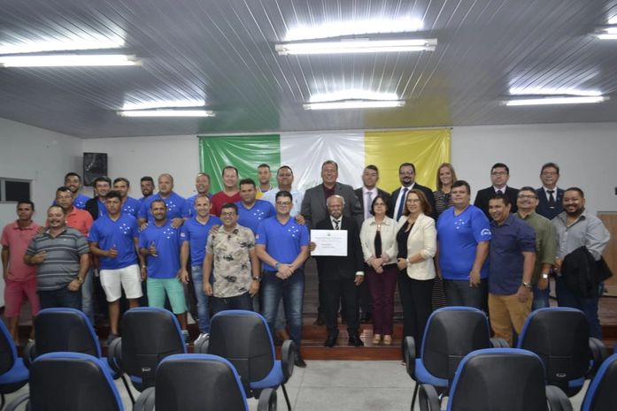 Câmara Municipal concede título de Cidadão Honorário de Arapiraca, ao Professor Ivanildo, das escolinhas de futebol