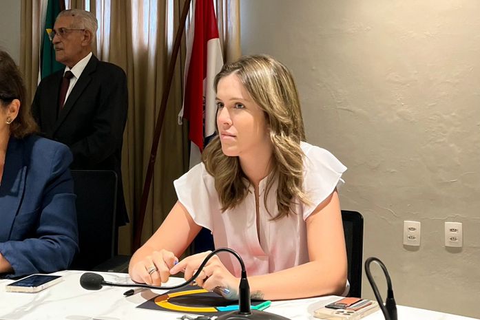 Deputada Cibele Moura